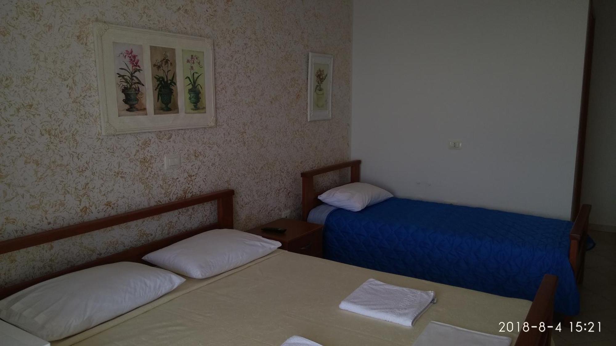 El Doro Rooms Dhërmi Екстериор снимка