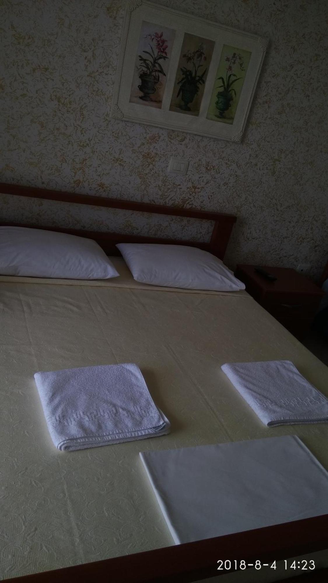 El Doro Rooms Dhërmi Екстериор снимка